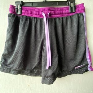 Nike short size Medium